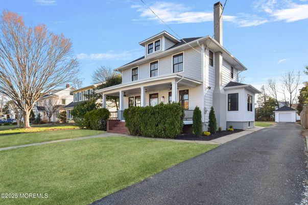 Detached Garage, Exterior, Facade, American Foursquare