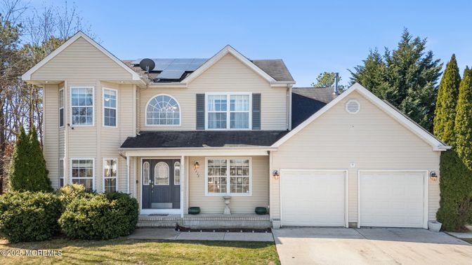Attached, Exterior, Facade, Solar Panels, Farmhouse
