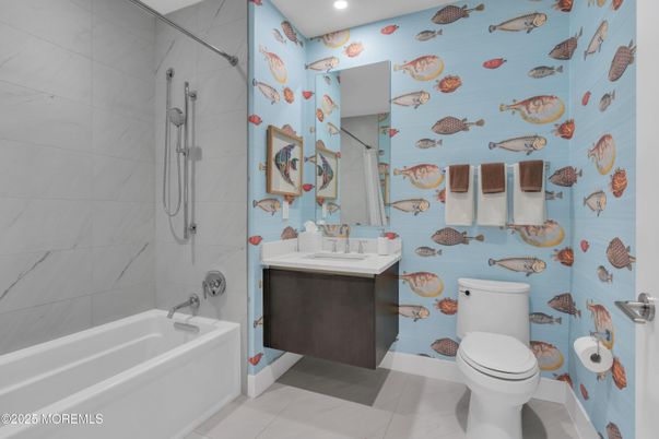 Bathroom, Interior, Marble Walls, Recessed Lighting
