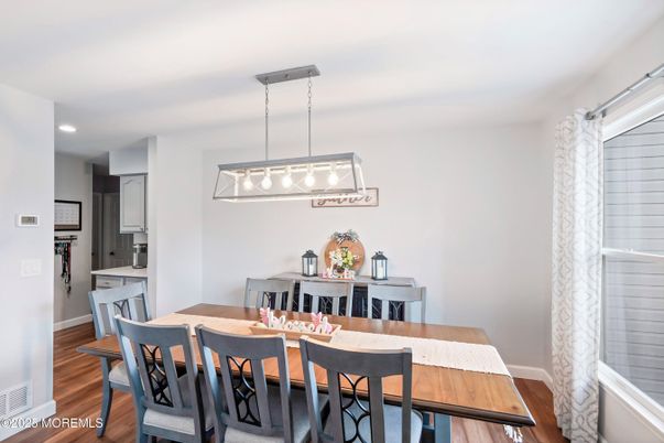 Dining room, Interior, Kitchen, Pendant Lights, Recessed Lighting, Wood Texture Flooring