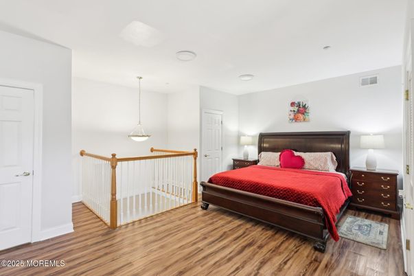 Bedroom, Interior, Pendant Lights, Wood Texture Flooring