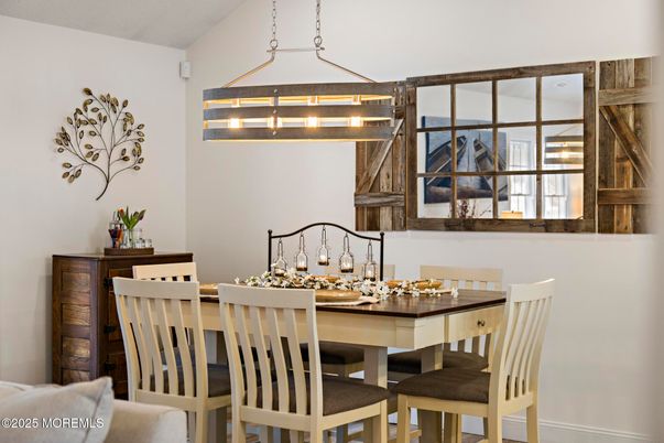 Dining room, Interior