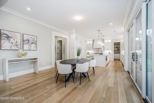 Dining room, Interior, Kitchen, Pendant Lights, Recessed Lighting, Wood Texture Flooring