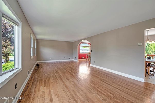 Chandelier, Empty room, Interior, Wood Texture Flooring