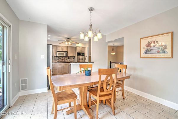 Dining room, Interior, Kitchen, Pendant Lights, Recessed Lighting, Stainless Steel Appliances