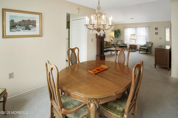 Chandelier, Dining room, Interior, Living room