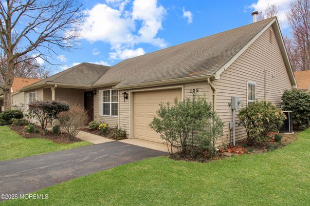 Attached, Exterior, Facade, Brick Facade, Cape Cod