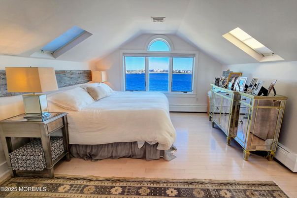 Bedroom, Interior, Water, Wood Texture Flooring