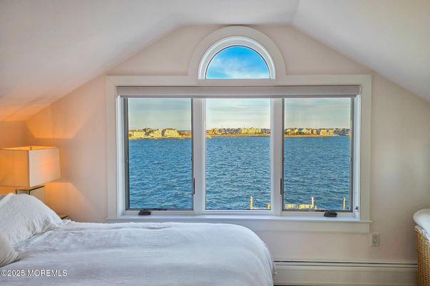 Bedroom, Interior, Water