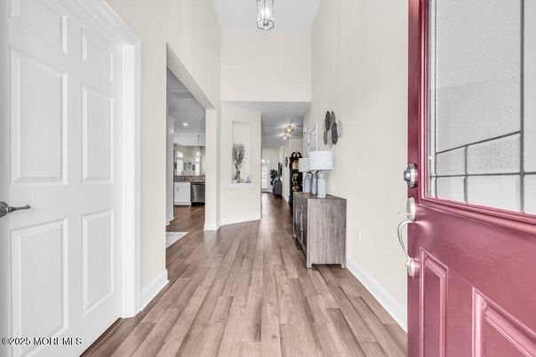 Interior, Kitchen, Pendant Lights, Wood Texture Flooring