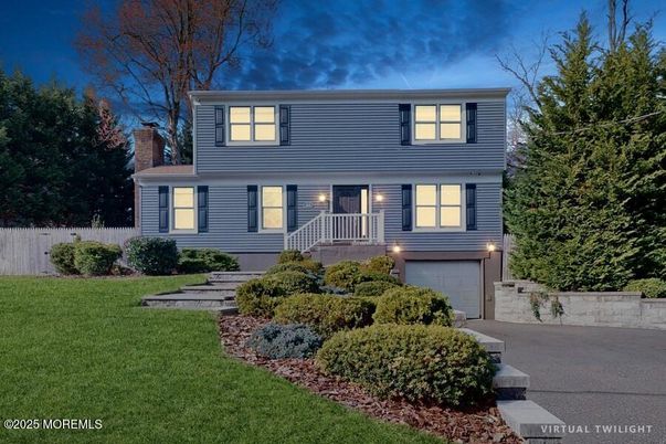 Attached, Exterior, Facade, Raised Ranch