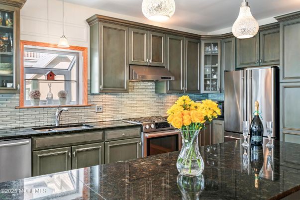 Interior, Kitchen, Pendant Lights, Stainless Steel Appliances