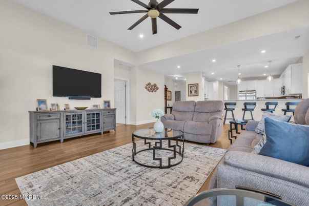 Interior, Kitchen, Living room, Pendant Lights, Recessed Lighting, Wood Texture Flooring