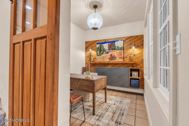 Interior, Pendant Lights, Wooden Walls