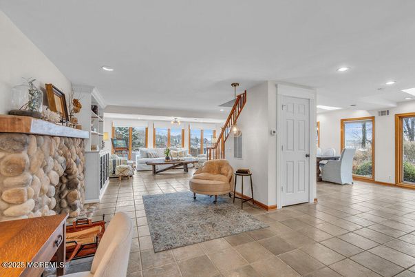 Fireplace, Interior, Living room, Pendant Lights, Recessed Lighting