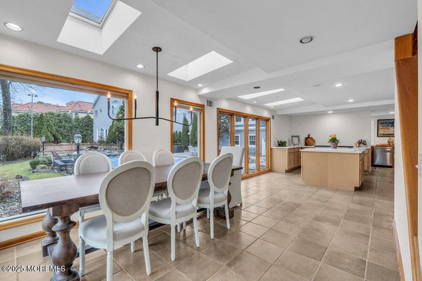 Dining room, Interior, Kitchen, Pendant Lights, Recessed Lighting
