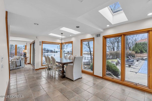 Dining room, Interior, Recessed Lighting