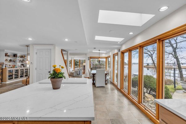 Dining room, Interior, Pendant Lights, Recessed Lighting
