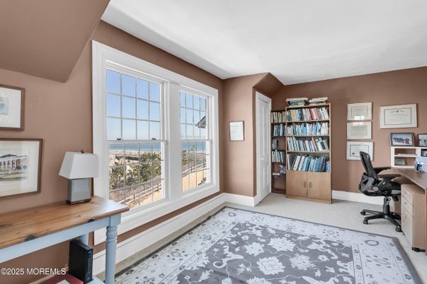 Home Office, Interior, Water