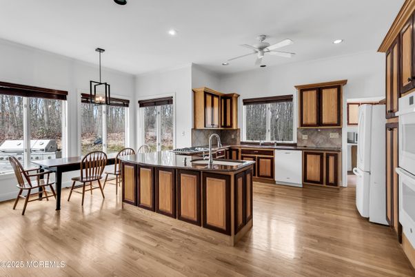 Dining room, Interior, Kitchen, Pendant Lights, Recessed Lighting, Wood Texture Flooring