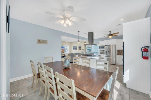 Dining room, Interior, Kitchen, Pendant Lights, Recessed Lighting, Stainless Steel Appliances