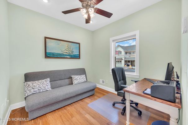 Home Office, Interior, Recessed Lighting, Wood Texture Flooring