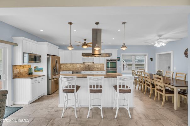Dining room, Interior, Kitchen, Pendant Lights, Recessed Lighting, Stainless Steel Appliances