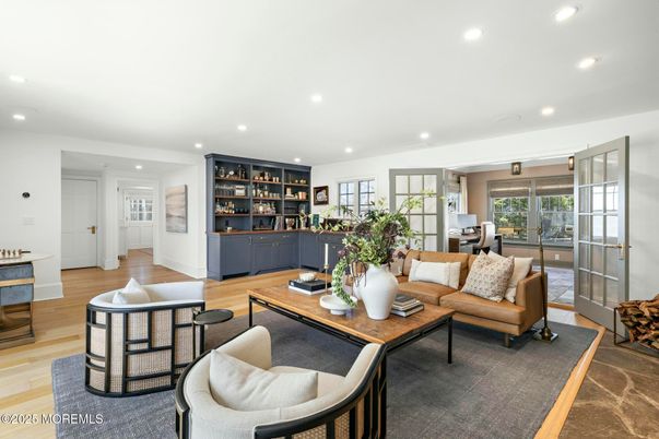 Dining room, Interior, Living room, Recessed Lighting, Wood Texture Flooring