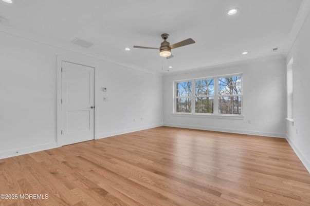 Empty room, Interior, Recessed Lighting, Wood Texture Flooring