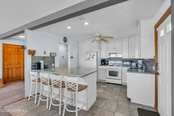 Interior, Kitchen, Recessed Lighting