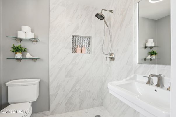 Bathroom, Interior, Marble Walls