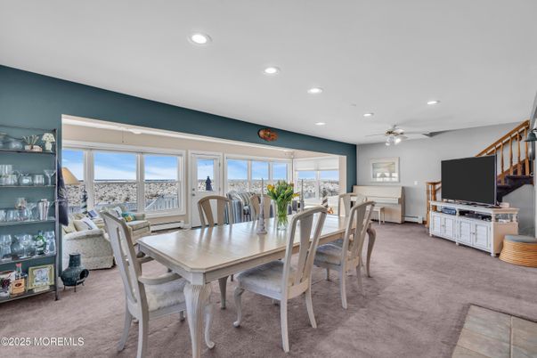 Dining room, Interior, Living room, Recessed Lighting