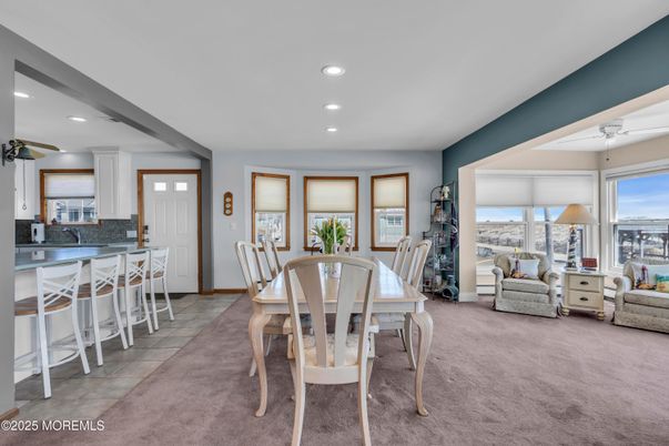 Dining room, Interior, Kitchen, Recessed Lighting