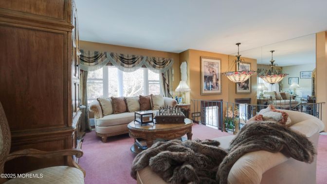 Chandelier, Dining room, Interior, Living room
