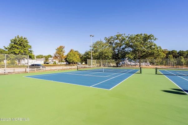 Exterior, Tennis Courts