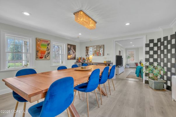 Chandelier, Dining room, Interior, Living room, Recessed Lighting, Wood Texture Flooring