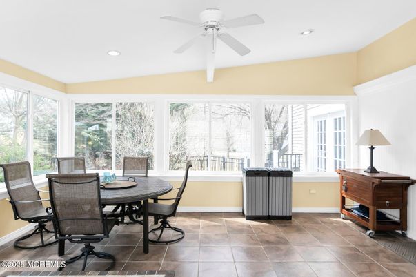 Dining room, Interior, Recessed Lighting