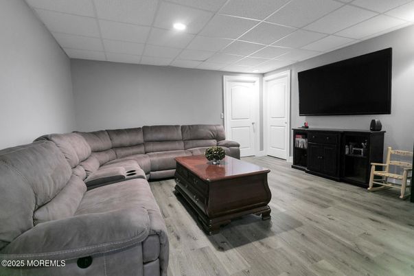 Interior, Living room, Recessed Lighting, Wood Texture Flooring