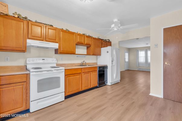 Interior, Kitchen, Wood Texture Flooring