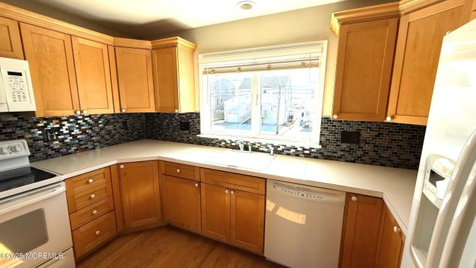 Interior, Kitchen, Recessed Lighting, Wood Texture Flooring