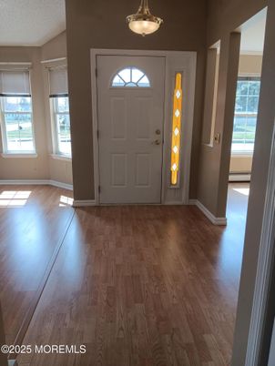 Empty room, Interior, Pendant Lights, Wood Texture Flooring