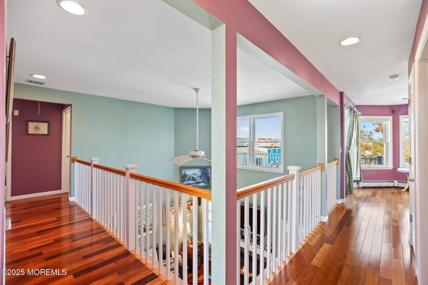 Interior, Pendant Lights, Recessed Lighting, Wood Texture Flooring