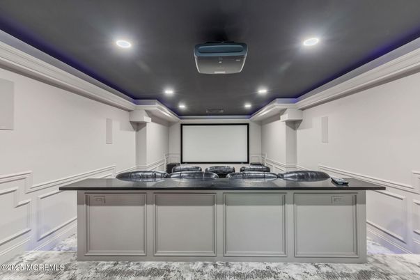 Interior, Projection Screen, Recessed Lighting, Theatre Room