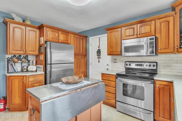 Interior, Kitchen, Stainless Steel Appliances