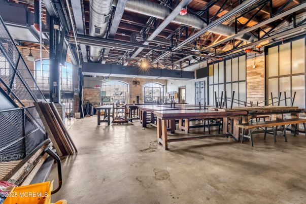 Game Room, Interior