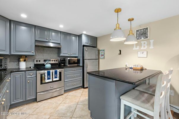 Interior, Kitchen, Pendant Lights, Recessed Lighting, Stainless Steel Appliances