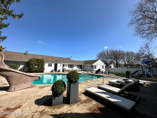 Exterior, Playground, Pool