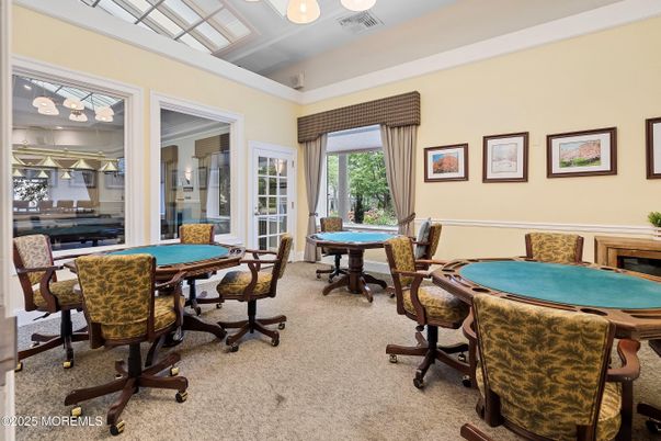 Game Room, Interior