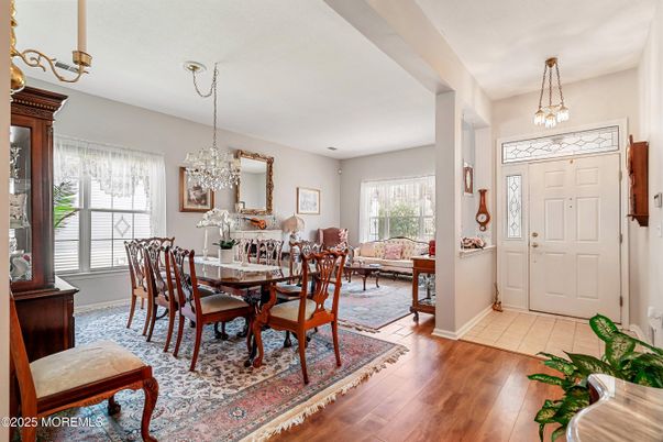 Chandelier, Dining room, Interior, Living room, Pendant Lights, Wood Texture Flooring