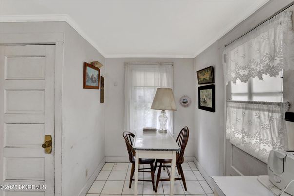 Dining room, Interior